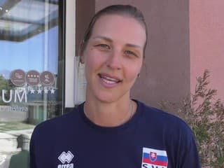 Tréner Martino Volpini a tímová manažérka Karin Palgutová pred štartom prípravy