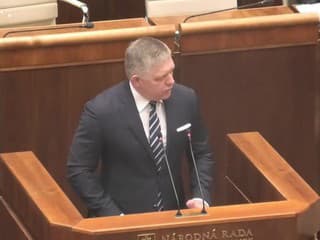 Vláda robí dobrú prácu pri konsolidácii, opozícia klame, uviedol premiér