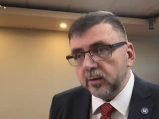 ZMOS chce otvoriť diskusiu o zmene ústavného zákona o dlhovej brzde, uviedol Božik