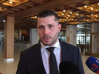 Richard Glück o zmenách pri podpise referenda