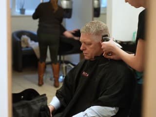 Premiéra Roberta Fica po debate strihali študenti v Nitre