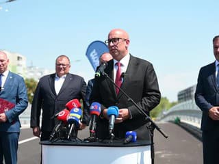 Minister dopravy J. Ráž: Novému mostu prajem veľa šťastných kilometrov