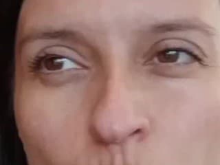 Paródia Hany Lasicovej na dovolenku s tínedžerom
