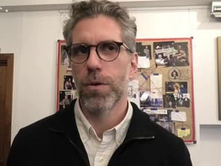 Činohra SND prichádza s hrou Etudy, zavedie nás do sveta rodiny s dospelým autistom