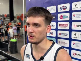 Basketbalista Matúš Hronský po výhre Slovenska nad Angolou na baSKet Summer Challenge: Bol to ťažký zápas