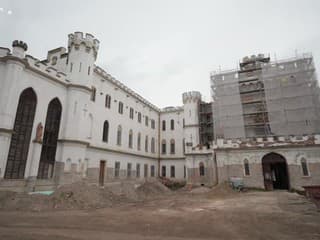 Rekonštrukcia kaštieľa v Rusovciach pokročila