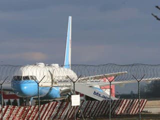 Americký minister Marco Rubio po rokovaniach odletel z bratislavského letiska.