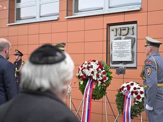 Prvý transport židovských žien si pripomenuli na železničnej stanici