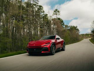 Handling Speciale je pre Ferrari Purosangue šoférskejšou alternatívou