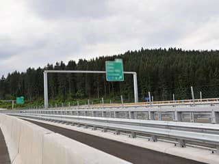 Tunely Svrčinovec a Poľana na diaľnici D3 opäť v prevádzke