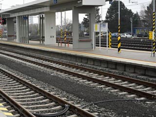 V Považskej Bystrici chcú zachovať zastavovanie expresov Tatran. Vznikla petícia