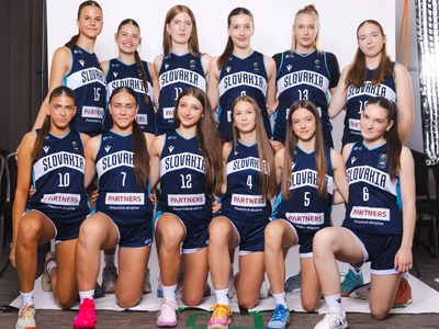 Slovenské basketbalistky do 16 rokov dnes započnú cestu domácim turnajom na majstrovstvách Európy v B-divízii. V piešťanskej Diplomat Aréne od 19.00 nastúpia proti Azerbajdžanu. Zápas je možné sledov