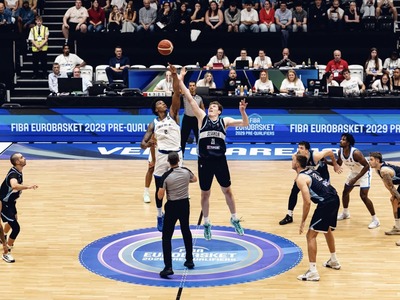 Slovenskí basketbalisti nemali šancu v prvom dueli druhej fáze predkvalifikácie o postup na majstrovstvá Európy 2029. Vo Veľkej Británii prehrali jasne 72:97. Tréner Oliver Vidin hodnotil prehru pre