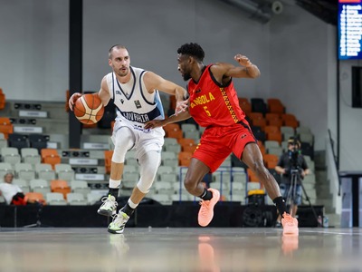 Slovenskí basketbalisti zvíťazili v úvodnom zápase na turnaji baSKet Summer Challenge v Bratislave nad Angolou 73:63. Bol to pre nich prvý prípravný duel pred druhou fázou predkvalifikácie ME 2029. N