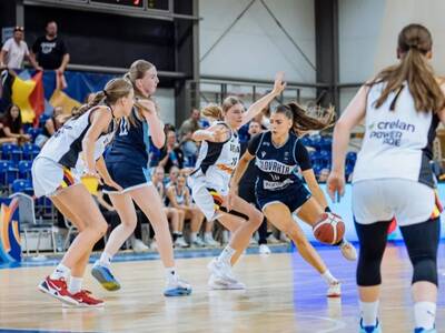 Basketbalistky Slovenska do 16 rokov prehrali v semifinále B-kategórie majstrovstiev Európy v Piešťanoch s Belgickom 56:73. Na zverenkyne trénerky Laury van Dalenovej tak čaká duel o tretie miesto, v
