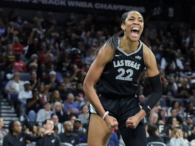 Americká basketbalistka A’ja Wilsonová z Las Vegas Aces získala rekordný piatykrát ocenenie pre najužitočnejšiu hráčku (MVP) zámorskej WNBA. Tridsaťročná pivotka triumfovala ako prvá hráčka v históri