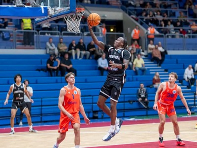 Basketbalisti BC Prievidza vyhrali v úvodnom kvalifikačnom zápase o účasť v skupinovej fáze Európskeho pohára FIBA (EP FIBA) 2026/2027 na palubovke chorvátskeho KK Samobor 103:83. Odveta je na progra