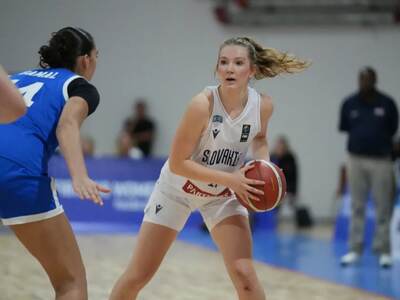 Slovenské basketbalistky do 18 rokov odohrajú dnes na majstrovstvách Európy v B-divízii posledný zápas základnej D-skupiny. V ňom sa stretnú so Severným Macedónskom. Mladé reprezentantky sú aktuálne