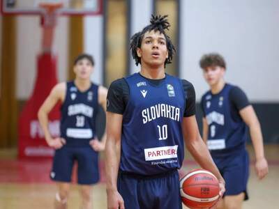 Slovenskí basketbalisti do 16 rokov pokračovali v účinkovaní na "b-čkovom" turnaji majstrovstiev Európy v Severnom Macedónsku. V základnej A-skupine prehrali s Holandskom 58:64. V tabuľke im priebežn