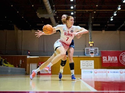 Basketbalový klub Piešťanské Čajky angažoval do svojho tímu 24-ročnú reprezentačnú pivotku Luciu Žilinskú. Vicemajster Slovenska získal v období medzi sezónami už druhú hráčku zo Slávie ŠKP Banská