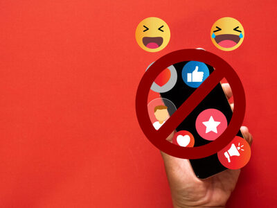 Európska komisia sa chystá predstaviť prelomový legislatívny návrh EU Kids Act, ktorý zásadným spôsobom zmení fungovanie digitálneho priestoru pre deti a mladistvých. Podľa dôverného dokumentu, ktorý získal portál Euronews, plánuje Brusel zaviesť prísne obmedzenia pre osoby mladšie ako 15 rokov pri používaní platforiem ako TikTok, Instagram či YouTube. Hlavným cieľom novej legislatívy je presunúť zodpovednosť [...]