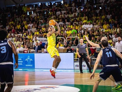 Rickey McGill bol jasným MVP poslednej ligovej sezóny. Patriotov Levice doviedol americký líder k piatemu titulu za sebou, keď sám bol najlepším hráčom Tipos SBL a jedným z najlepších v uplynulej edí