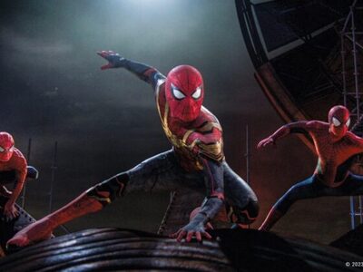Spider-Man je bezpochyby jedným z najpopulárnejších komiksových hrdinov všetkých čias. Za posledné desaťročia sme si v kinách užili hneď tri generácie hraných Peterov Parkerov – neistého a nostalgického Tobeyho Maguireho, charizmatického a rebelského a nádeje plného Andrewa Garfielda a mladícky energického Toma Hollanda. Hoci animovaný paralelný svet v Spider-Verse nastavil laťku proste vysoko, hrané adaptácie [...]