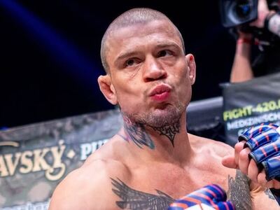 Kozmu čaká 1. augusta na turnaji OKTAGON 92 skúsený veterán UFC a KSW David Zawada. Český bojovník však prezradil, že ak tento duel zvládne, rád by následne nastúpil proti Eckerlinovi vo Frankfurte.