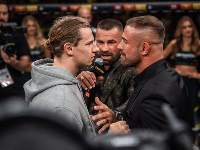 Raška od začiatku upozorňuje, že príprava na úplného nováčika nie je žiadna výhoda. Práve naopak, čo priznal aj v rozhovore pre Kaocko.cz: „To, že vyšle svoju zadnú? Mal by prestať hrať videohry, ale