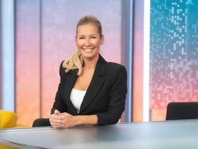 Klame zjavom! Nie nadarmo sa hovorí, že v zdravom tele je aj zdravý duch. Obľúbená jojkárka Erika Barkolová (48) a jej mama sú toho dôkazom. Blondínka zverejnila na sociálnych sieťach ich spoločné zábery a veru, pri pohľade na pani Elenu by len málokto tipoval, že sa díva už na prababičku.