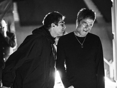 Nielen fanúšikovia legendárnej britskej kapely Oasis si od 10. septembra budú môcť pozrieť dlho očakávaný dokument s názvom Oasis: Don’t Look Back In Anger. Tvorcovia v týchto dňoch zverejnili zaujímavý trailer.