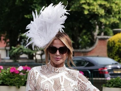 Britská moderátorka Lizzie Cundy (58) sa počas uplynulého týždňa dočkala mediálnej pozornosti. Avšak nie spôsobom, akým by chcela. Médiá totiž informovali o nepríjemnom trapase, ktorý sa jej stal na prestížnych dostihoch Royal Ascot. Organizátori ju tam nepustili!