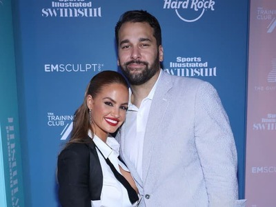 Z jej otvorenosti zrejme nebude nadšený! Hráč amerického futbalu Matt Kalil (36) sa v týchto dňoch dočkal mediálnej pozornosti, o ktorú zrejme nestál. Pričinila sa o to jeho exmanželka - modelka a influencerka Haley Kalil (33). Tá vytárala do sveta pomerne intímne detaily týkajúce sa ich spolužitia.