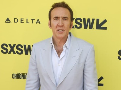 Hollywood ho pozná ako Nicolasa Cagea, no jeho rodné meno znie Nicolas Kim Coppola. Oscarový herec teraz prezradil, že si umelecké meno dal v roku 2025 zapísať aj oficiálne. Za rozhodnutím je jeho dlhoročná snaha odstrihnúť sa od jedného z najslávnejších filmových klanov.