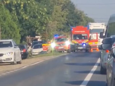 Obrovská rodinná tragédia sa odohrala v Rumunsku. Štyridsaťpäťročný otec sa spolu s manželkou ponáhľal za svojou dcérou, ktorá mala dopravnú nehodu. Kým sa k nej stihli dostať, muž dostal infarkt a napriek dlhému úsiliu záchranárov zomrel.