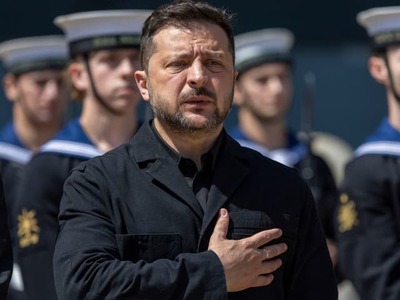 Všetkých 100 členov amerického Senátu pozvali na stretnutie s ukrajinským prezidentom Volodymyrom Zelenským v utorok, keď bude vo Washingtone na pohrebe zosnulého republikánskeho senátora Lindseyho Grahama. S odvolaním sa na senátnych asistentov o tom v pondelok informovala agentúra Reuters. Situáciu sledujeme online.