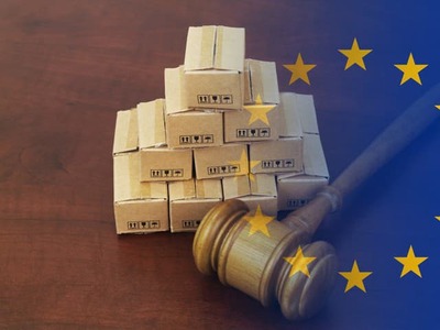 Už raz balené výrobky zabalené ešte v ďalších a ďalších obaloch či nezmyselné veľké škatule vyplnené papierom či vzduchovými vankúšikmi sa majú stať minulosťou. Európska únia odklepla novú legislatívu týkajúcu s aobalov. Niektoré zmeny platia už dnes, ďalšie, ktoré sú ešte výraznejšie, pocítime už čoskoro a všimne si ich každý spotrebiteľ.