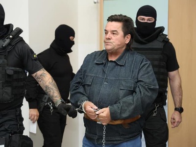 Odsúdenému Marianovi Kočnerovi rozhodnutie v ďalšej veľkej ekonomickej kauze trest šokujúco nenavýši. Špecializovaný trestný súd (ŠTS) v Banskej Bystrici ho v stredu zatiaľ neprávoplatne uznal za vinného v kauze Donovaly a Báč, ktorá sa týka ekonomickej trestnej činnosti, no od uloženia ďalšieho trestu upustil. Dôvodom vraj je, že si už odpykáva právoplatný 19-ročný trest odňatia slobody v kauze falšovania zmeniek televízie Markíza.