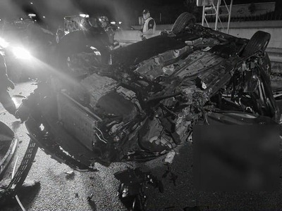 Dnes v skorých ranných hodinách došlo pri odpočívadle Turčianska Štiavnička na ceste D1 – okr. Martin v smere na Ružomberok k tragickej dopravnej nehode.