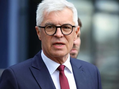 Bývalý prezidentský kandidát a exminister zahraničných vecí Ivan Korčok bol dnes ráno v Pezinku účastníkom dopravnej nehody.
