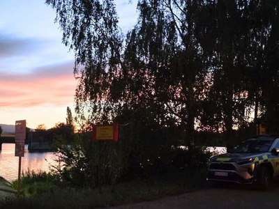 Kúpanie počas horúčav má ďalšiu obeť. Potom, čo sa na juhu Slovenska v utorok utopili dvaja muži prišla ďalšia tragická správa. Včera sa odohrala tragická udalosť aj pri Bánovciach nad bebravou, kde sa utopil muž aj vo vodnej nádrži Prusy.