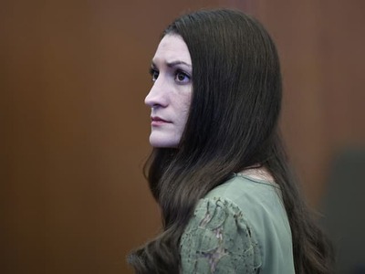 Porota súdu v americkom štáte Massachusetts nedokázala v piatok dospieť k jednomyseľnému verdiktu v prípade Lindsay Clancyovej, ktorá v roku 2023 usmrtila svoje tri malé deti. Sudca následne ukončil proces bez verdiktu, informuje o tom agentúra AFP.