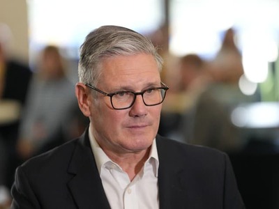 Rozhodnutie britského súdu vyvolalo vlnu hnevu. Dvaja tínedžeri, ktorých porota uznala vinnými zo znásilnenia dvoch maloletých dievčat, sa vyhli väzeniu. Po silnej kritike verejnosti aj politikov sa teraz prípadom bude zaoberať odvolací súd.