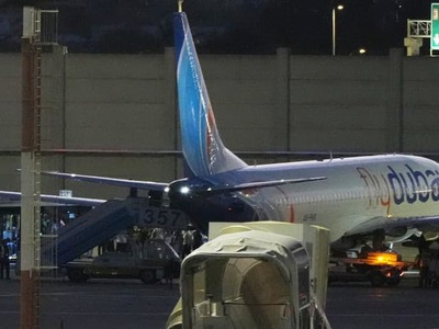 Lietadlo spoločnosti Flydubai na linke z Dubaja do Tel Avivu dnes núdzovo pristálo v saudskoarabskom Tabúku po tom, čo cestujúci a časť posádky premohli jedného z pilotov. Podľa svedkov sa ten pravdepodobne pokúsil prevziať nad lietadlom kontrolu a chcel s ním havarovať. Cestujúcich dnes popoludní náhradný stroj dopravil do Izraela, zatiaľ čo pilotpodozrivý z pokusu o zničenie stroja bol v Saudskej Arábii zadržaný. Izraelský premiér Benjamin Netanjahu povedal, že pilot chcel všetkých ľudí na palube zabiť, a izraelský minister obrany Jisrael Kac podľa médií vyhlásil, že podľa prvých informácií išlo o pokus o džihádistický teroristický čin.
