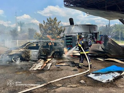 Ruský vzdušný útok na severoukrajinské mesto Sumy zabil jedného človeka a niekoľko ďalších zranil, uviedol veliteľ vojenskej správy ukrajinskej Sumskej oblasti Oľah Hryhorov. Informovala o tom v noci na dnešok agentúra AFP. Situáciu sledujeme online.