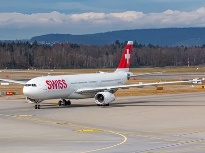 Dvaja piloti švajčiarskej leteckej spoločnosti Swiss International Air Lines prišli o prácu po tom, ako ich kolegovia upozornili na podozrenie, že sú pod vplyvom alkoholu. K incidentu došlo ešte v máji v Ženeve, no spoločnosť o ňom informovala až teraz.