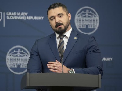 Šéf Slovenskej informačnej služby (SIS) Pavol Gašpar vyzval opozičných politikov a médiá na zdržanlivosť pri preberaní neoverených informácií o rozsahu pôsobenia ruských spravodajských služieb na území Slovenskej republiky, ktoré uverejnil nemecký denník Frankfurter Allgemeine Zeitung. Uviedol to na sociálnej sieti.