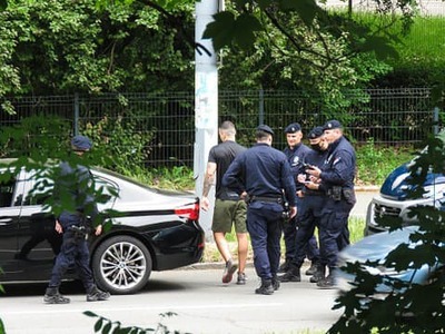 ZÁHREB – Polícia v hlavnom meste Chorvátska rieši obzvlášť závažný prípad smrti Ukrajinky, ktorá sa do metropoly nasťahovala po tom, ako Rusko zaútočilo na jej vlasť. Údajne mala spadnúť zo strechy, no vyšetrovanie priviedlo políciu na stopu možného vraha.