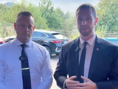 ŽILINA – Volebná kampaň v krajských mestách priniesla viacero zaujímavých momentov, na ktoré si najnovšie posvietila mimovládna organizácia Transparency International Slovensko (TIS). Jej pozornosť upútal kandidát hnutia Republika na primátora Žiliny Michal Milo. Hoci vo voľbách skončil až na piatom mieste, organizácia poukazuje na závažné pochybnosti spojené s financovaním jeho kampane, predchádzajúcim podnikaním aj využívaním mestského bývania.