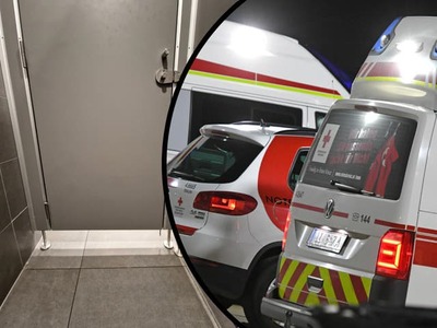 Krátka zastávka na diaľnici sa pre viedenskú lekárku zmenila na bolestivý incident. Pri odchode z toalety jej prudko zatvárajúce sa kovové dvere privreli prst tak silno, že koncový článok zostal visieť len na kúsku kože. Žena utrpela vážne zranenia a doteraz má problémy s pohybom prsta. Od spoločnosti žiada odškodné vo výške 50‑tisíc eur.
